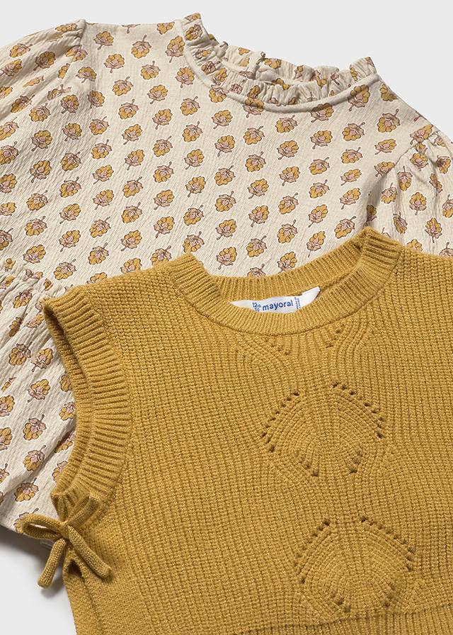 Vestido con chaleco tricot