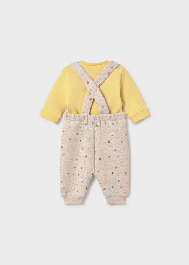 Conjunto peto estampado niño, Mayoral, modelo 2663, en color Camomila